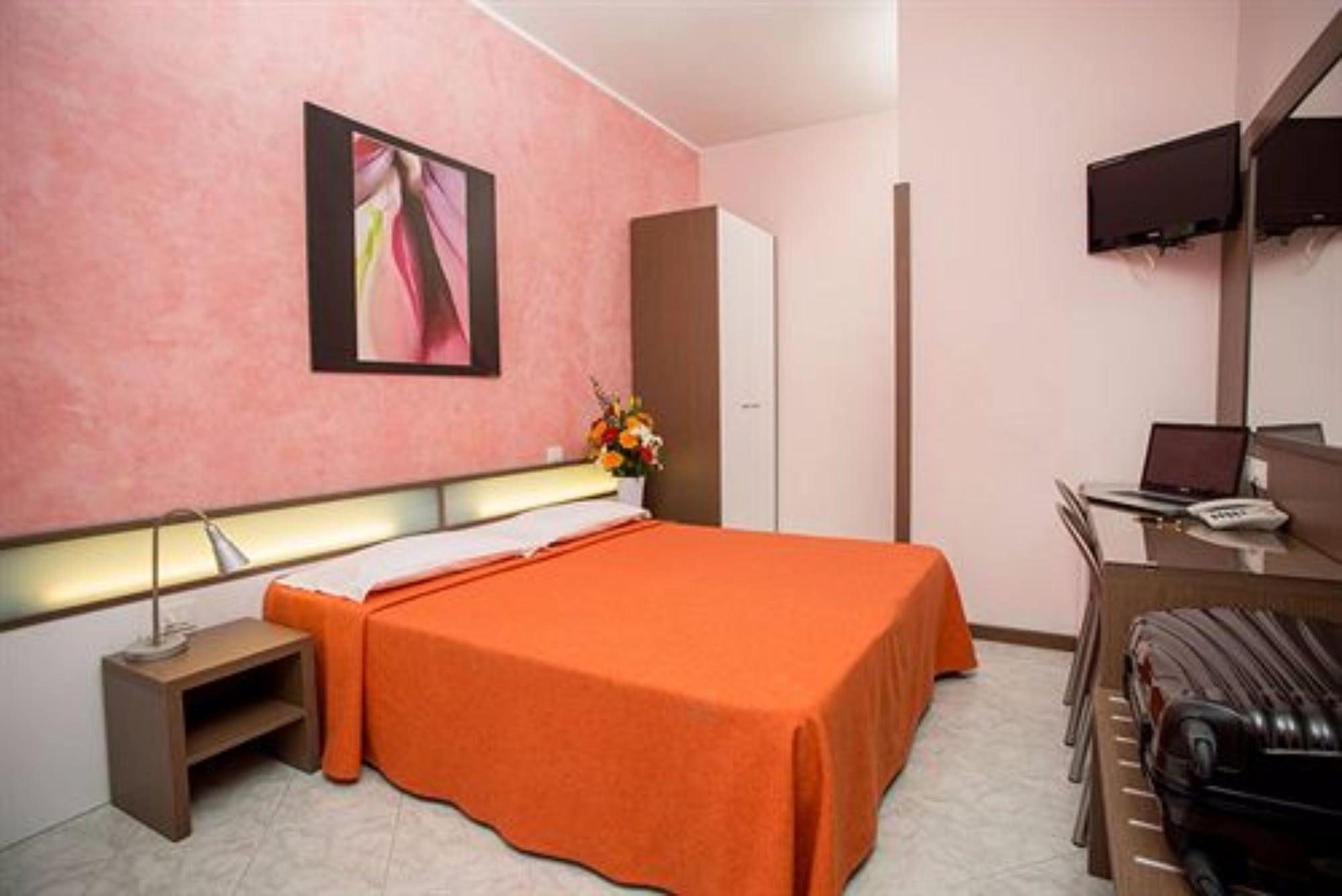 Hotel Fiera Congressi Милано Екстериор снимка
