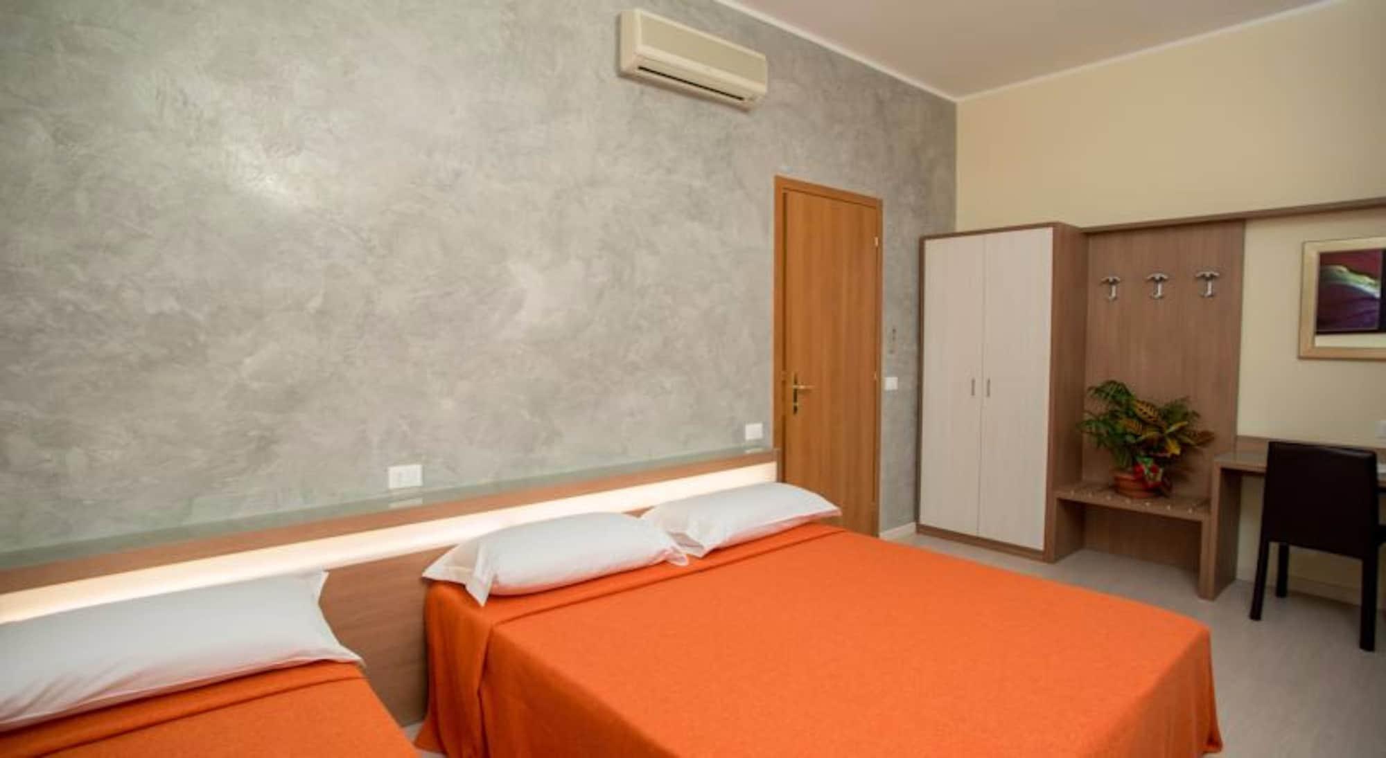 Hotel Fiera Congressi Милано Екстериор снимка