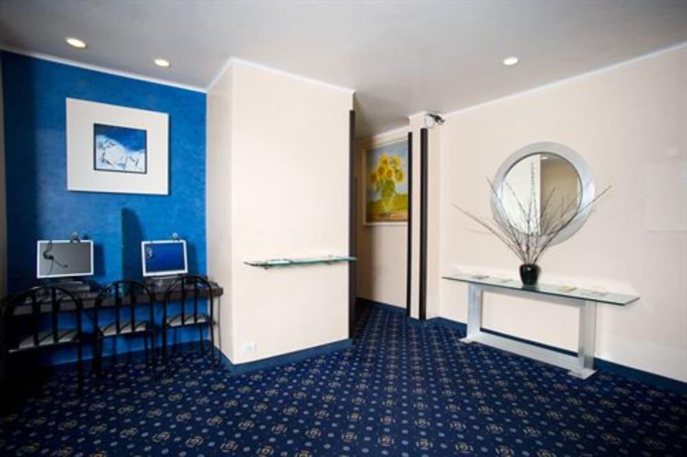 Hotel Fiera Congressi Милано Екстериор снимка