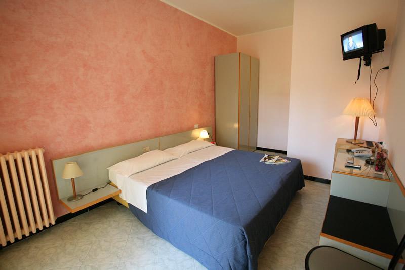 Hotel Fiera Congressi Милано Екстериор снимка